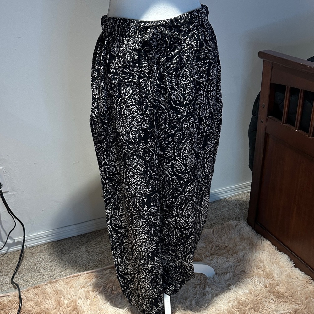 Elegant Black and White Paisley Pants